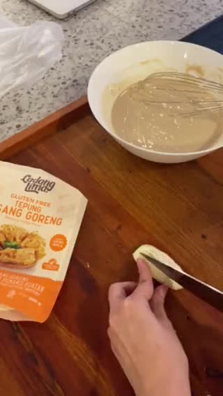 Foto langkah ke 3 dari resep Pisang Goreng Gluten Free.