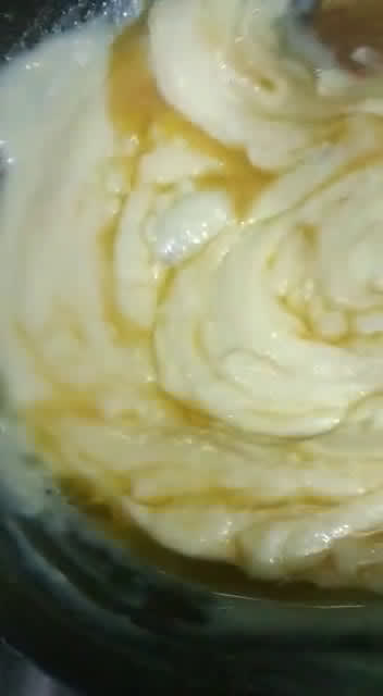 দুধ ও ময়দার হালুয়া। Milk and flour halwa রেসিপির ধাপ 5 ছবি