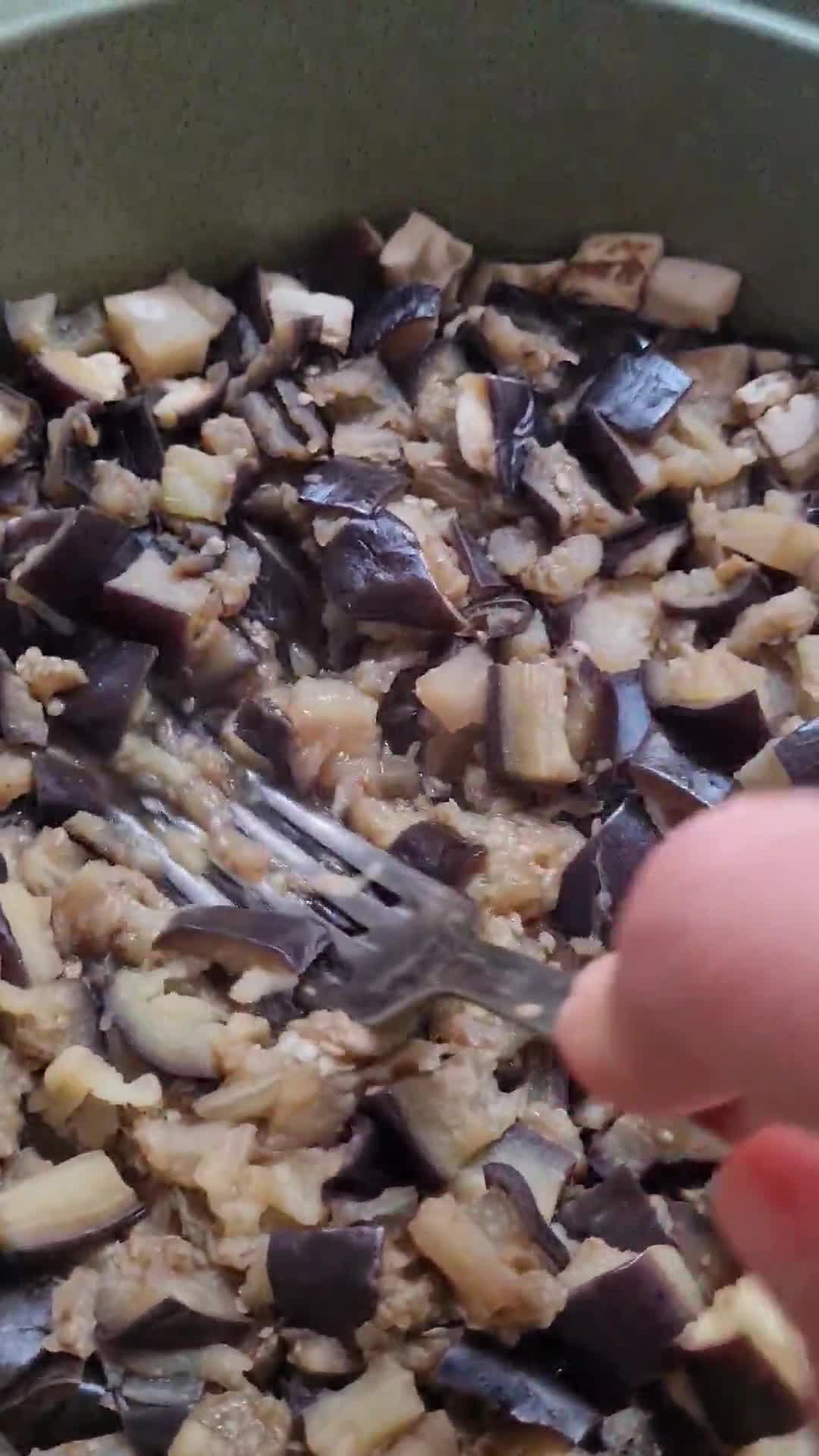 Foto del paso 2 de la receta: Hamburguesas de berenjena 🍆 🍆 Veggie burger 🍔 MUY fáciles