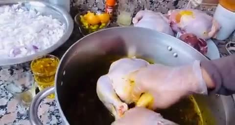 صورة لخطوة 2 من وصفة الدجاج محمر