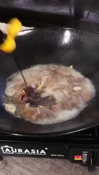 Gambar langkah 3 resipi Daging Lada Hitam Sweet Basil.
