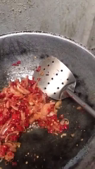 Foto langkah ke 3 dari resep Balado kentang udang baso.