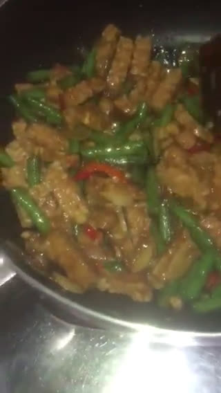 Foto langkah ke 3 dari resep Tumis Tempe Kacang Panjang Saus Tiram.