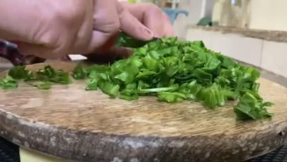 पालक वड़ी करी (palka vadi curry recipe in Hindi) रेसिपी चरण 1 फोटो