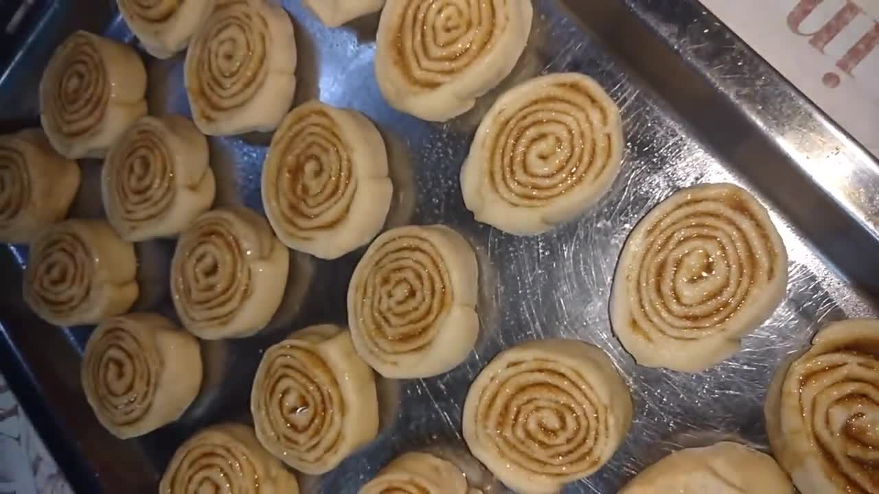Foto del paso 10 de la receta: Rolls de canela con aceite 🥰🥰🥰