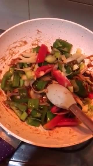 Foto langkah ke 4 dari resep Ayam Goreng Tepung Saus Lada Hitam.