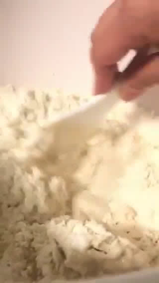 Foto langkah ke 2 dari resep Roti Sobek isi Keju Tanpa Telur.