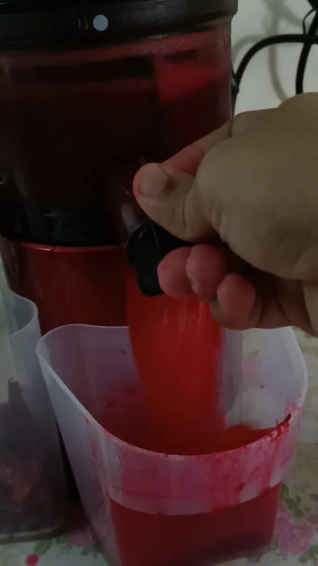 Foto langkah ke 3 dari resep Red Velvet Juice.