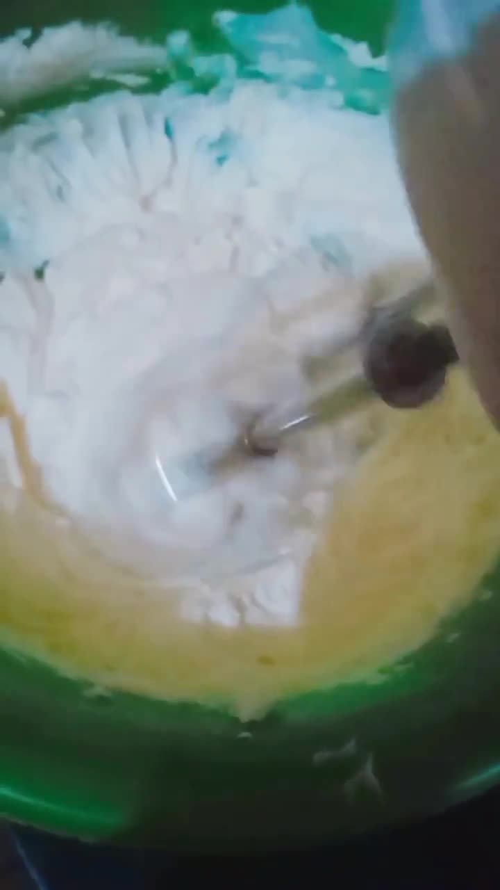 Foto langkah ke 2 dari resep Butter cream sederhana.