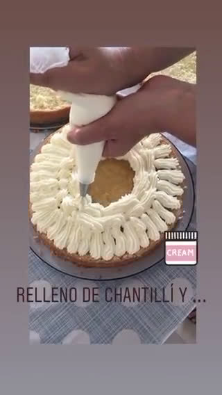 Foto del paso 8 de la receta: Torta de cumpleaños típica argentina