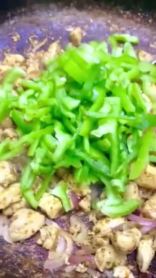 صورة لخطوة 4 من وصفة صاجية دجاج اردنيه 🇯🇴
