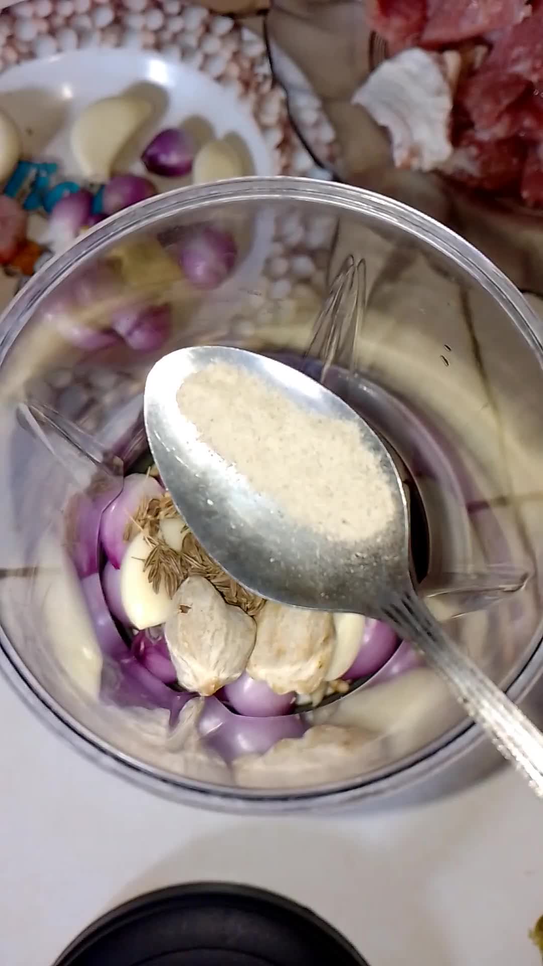 Foto langkah ke 2 dari resep Rawon Daging & Tetelan Sapi.