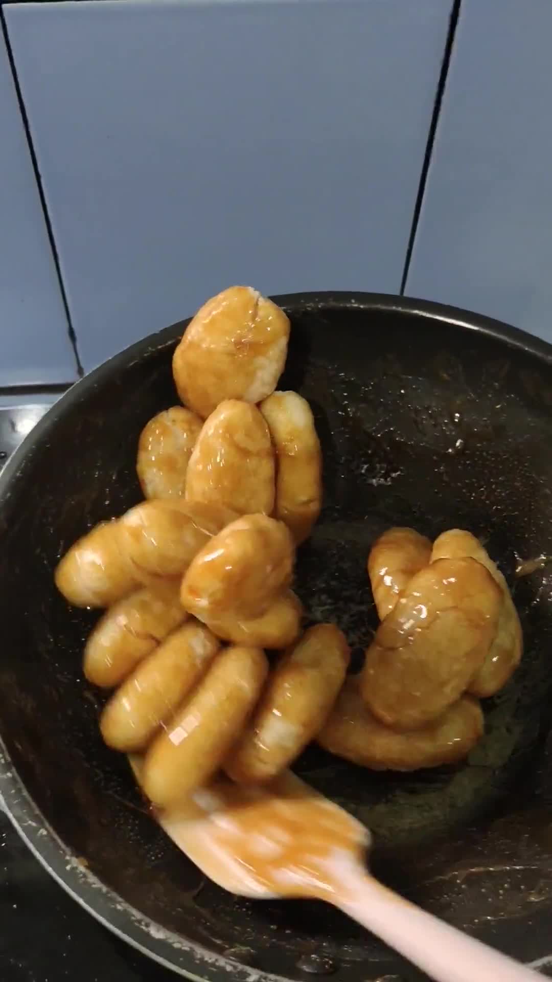 Foto langkah ke 6 dari resep Gemblong Tepung Ketan.