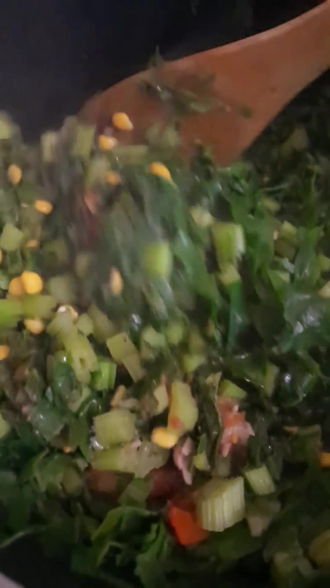 صورة لخطوة 4 من وصفة مرق سلق