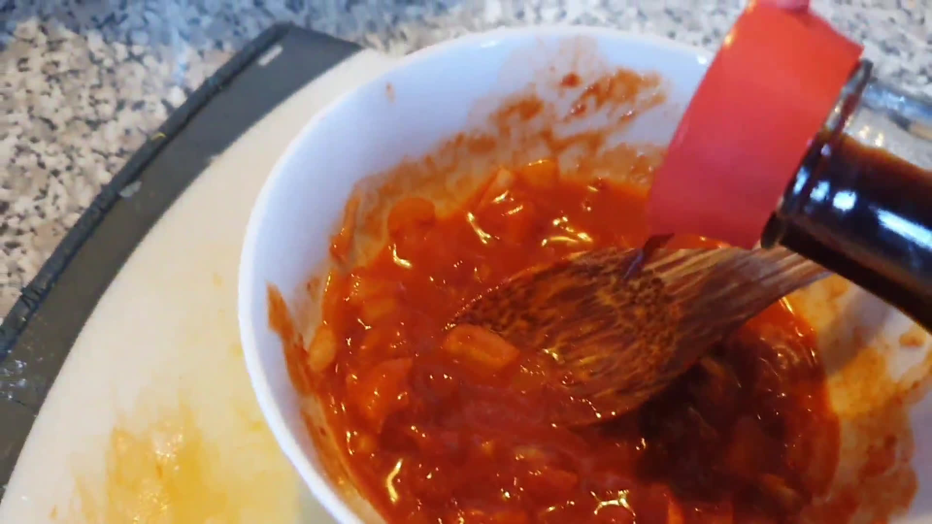 Foto langkah ke 2 dari resep 30. Korean Fried Chicken with Gochujang Sauce.
