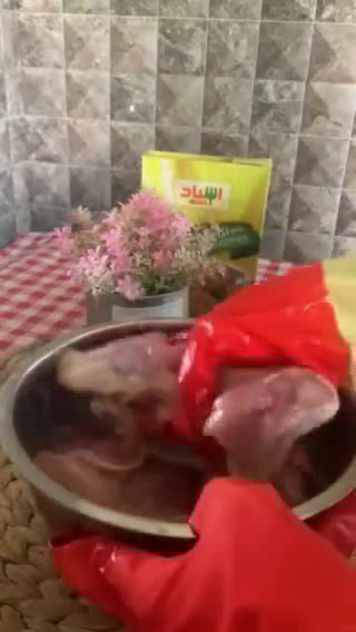 صورة لخطوة 1 من وصفة البروست المنزلي بخلطة أسناد 😍