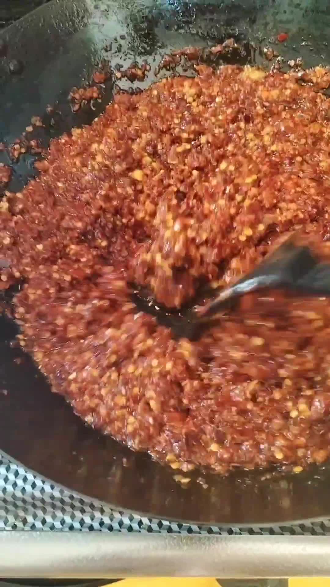 Foto langkah ke 3 dari resep 88. Chilli oil.