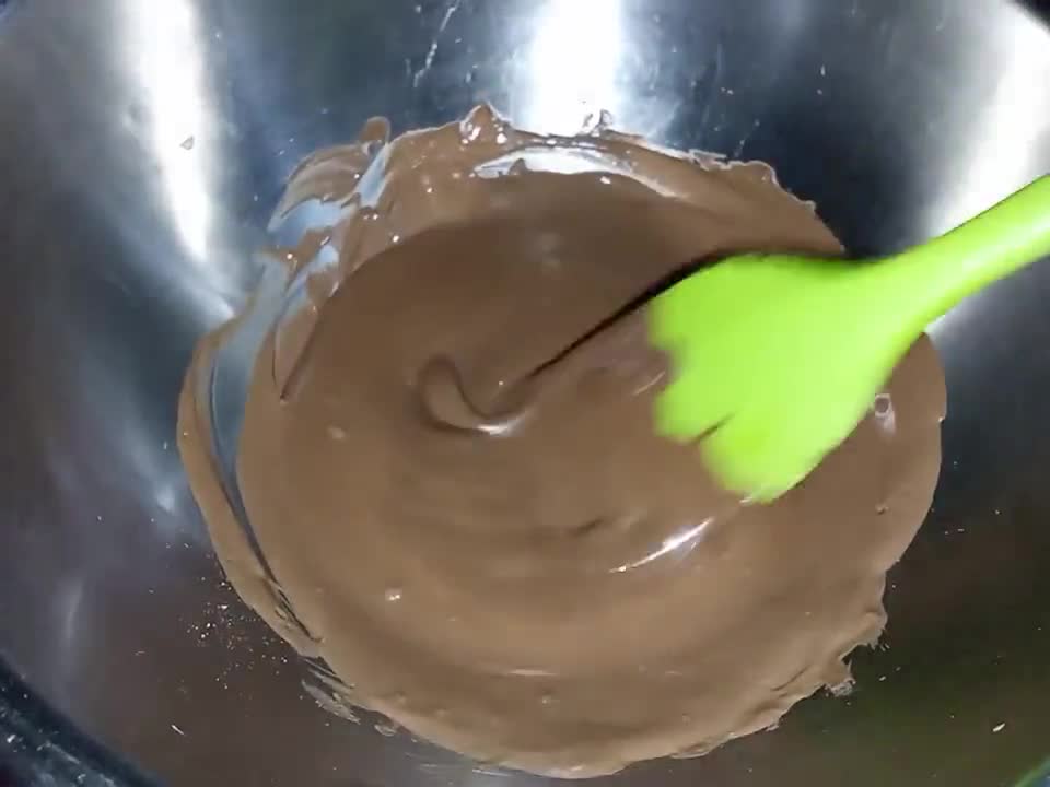 صورة لخطوة 1 من وصفة شوكولاتة دبي 🍫