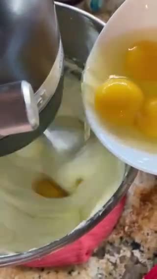 Φωτογραφία βήματος 5 της συνταγής The Best New York-Style Cheesecake (Το καλύτερο Νεοϋορκεζικο Τσιζ κέικ)!