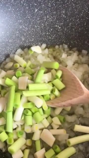 Foto del paso 4 de la receta: Spanakopita de temporada