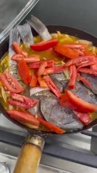 Foto del paso 6 de la receta: Sudado de cabrilla (pescado)