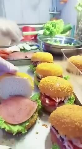 Foto langkah ke 4 dari resep Mini Burger Goreng.