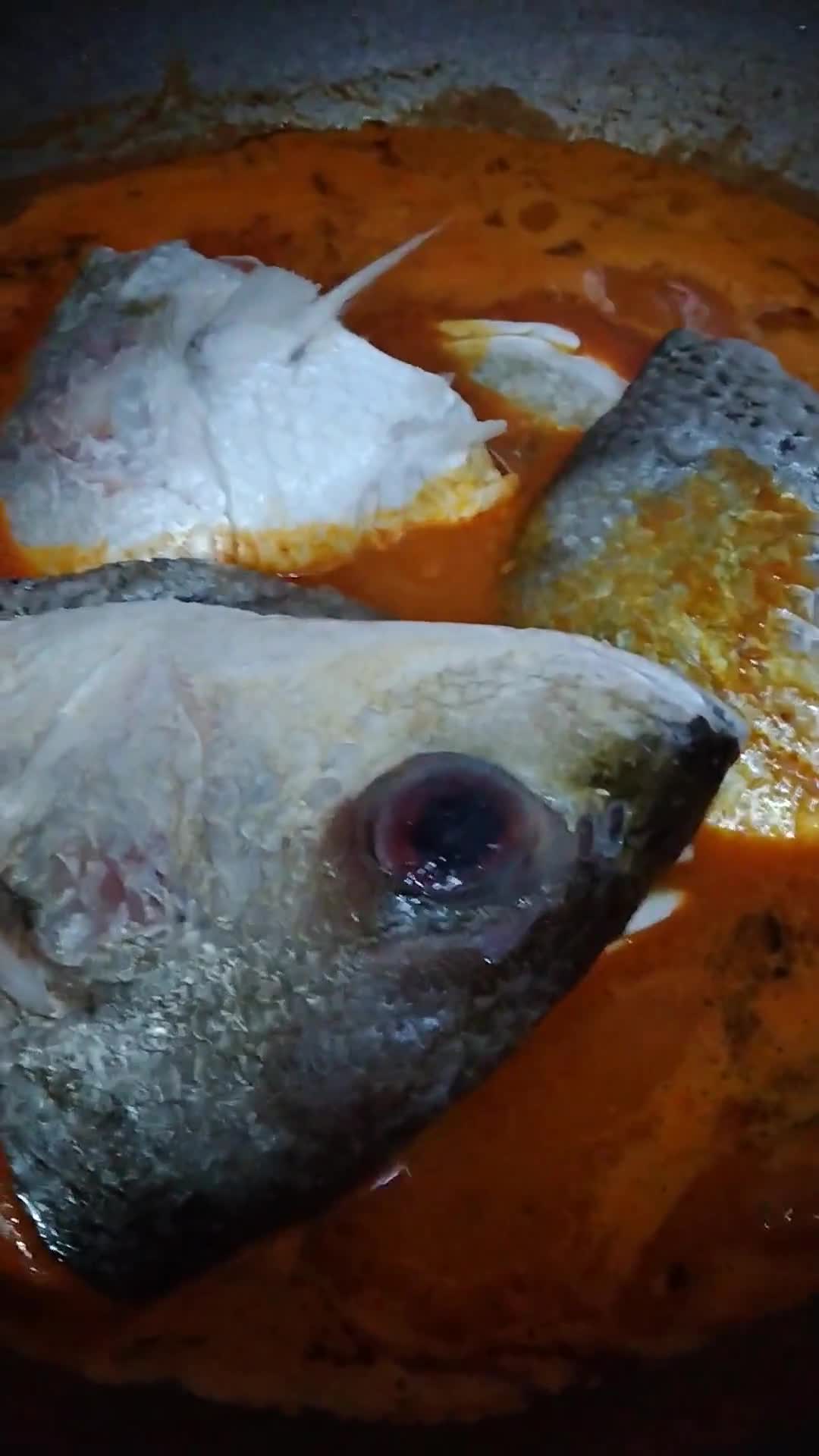Gambar langkah 1 resipi Kari kepala ikan.