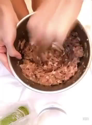 🥟自製高麗菜豬肉煎餃🥟的食譜步驟2照片