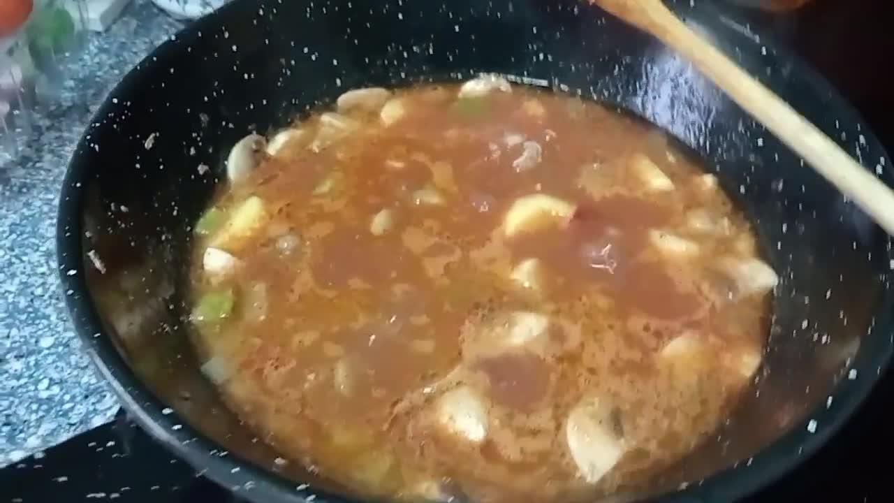 Foto del paso 7 de la receta: Caldero 🥘de Arroz 🌾a la Marinera 🦐🐚🌊🦑
