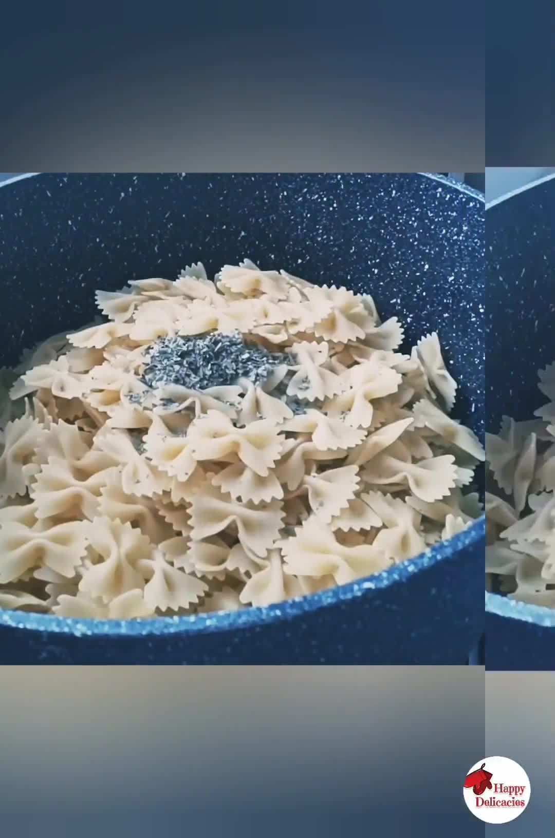 A picture of step 2 of Pasta with Tomato and Mozzarella.