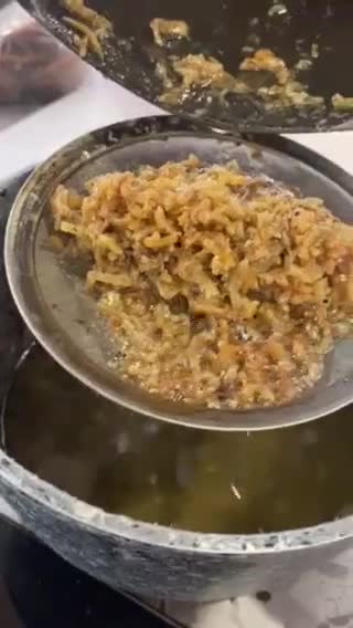 Foto langkah ke 2 dari resep Sayur Singkong Kecombrang.