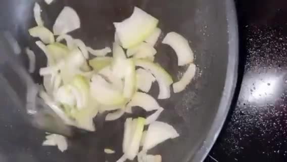 Foto del paso 2 de la receta: Solomillo de pavo 🦃 a la naranja con champiñones