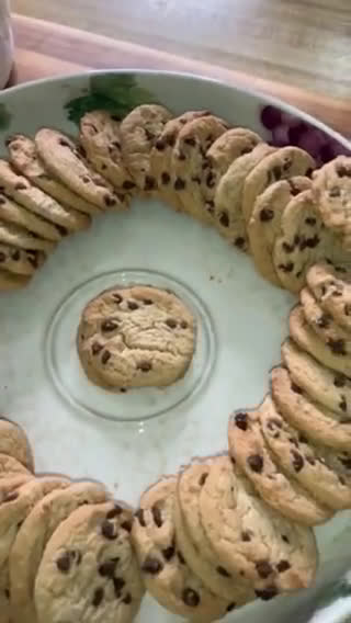 Foto del paso 1 de la receta: Pastel De Nieve de Vainilla con Galletas Chispas de Chocolate