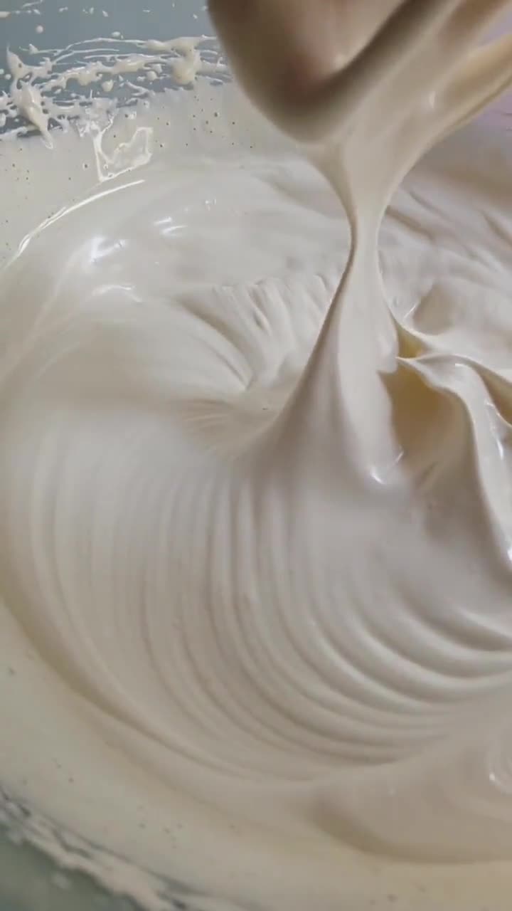 Foto langkah ke 2 dari resep Bolu Kukus Bakerpad.