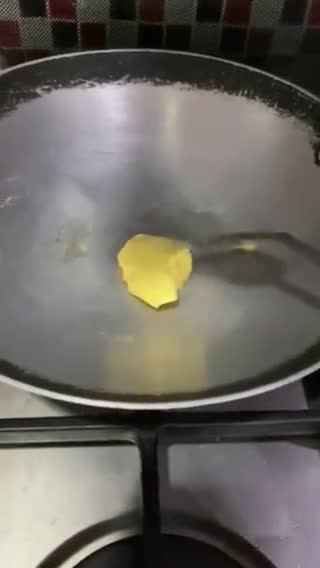 Foto langkah ke 1 dari resep Tumis Jamur Sosis.