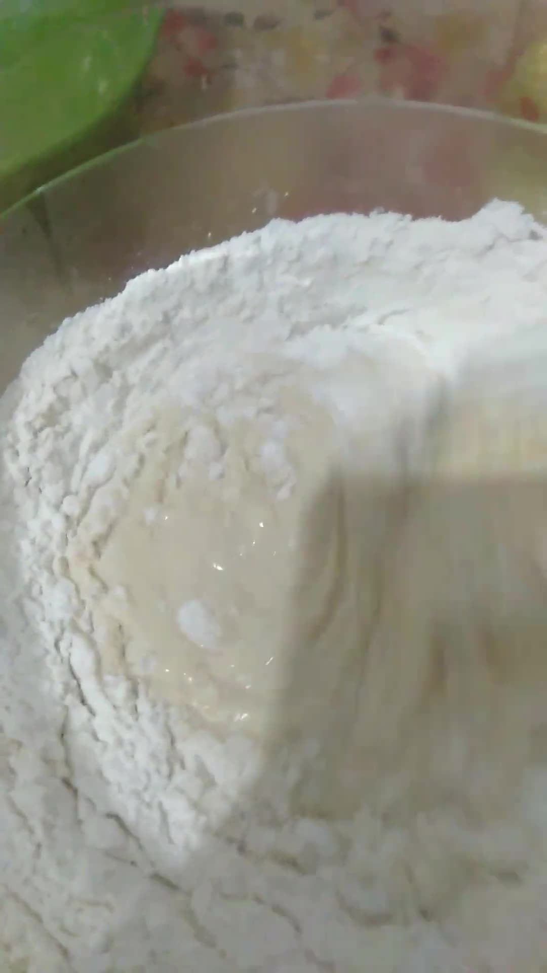 Foto langkah ke 3 dari resep Bolu Santan Satu Telur.