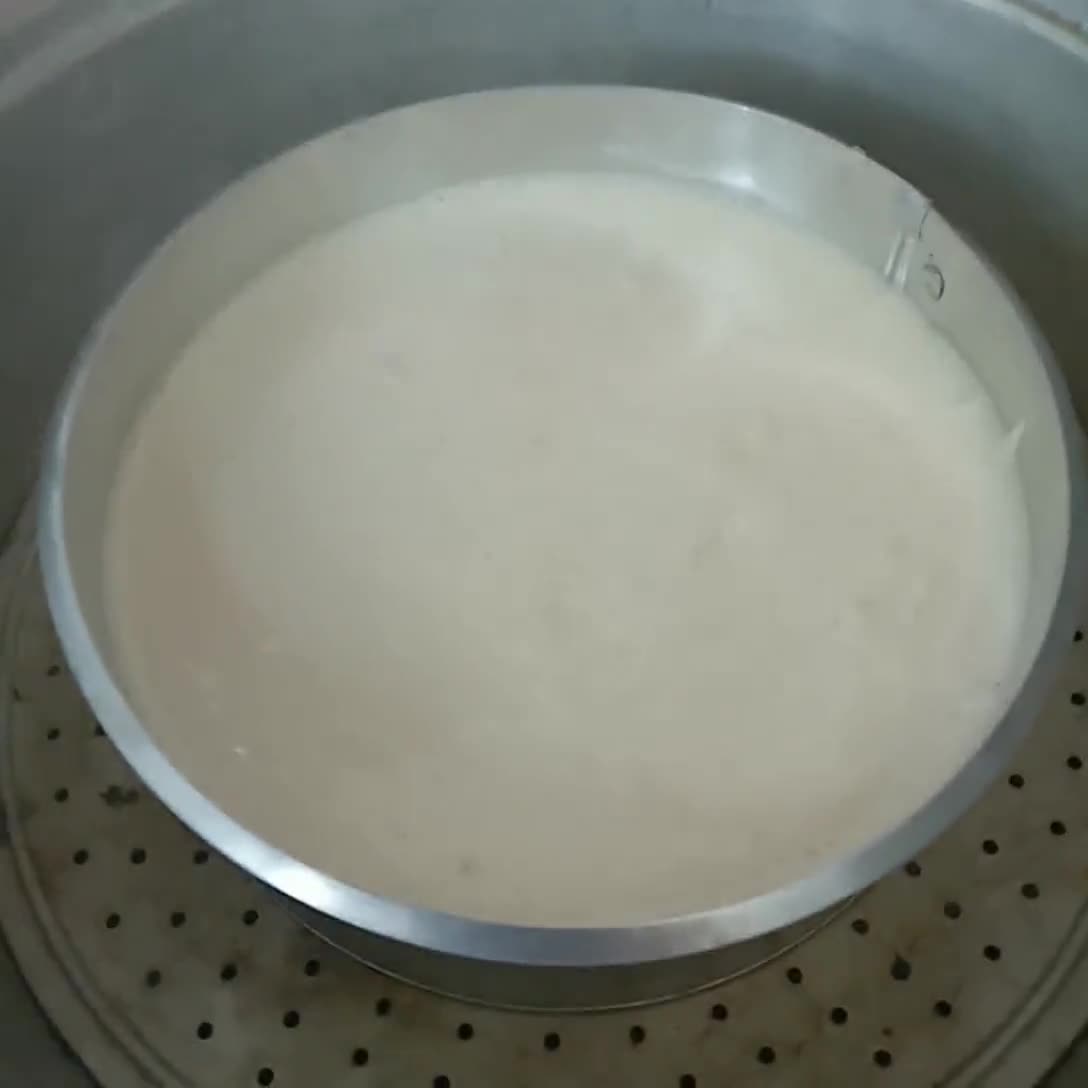 Foto langkah ke 4 dari resep Bolu Kukus Lapis Keju.