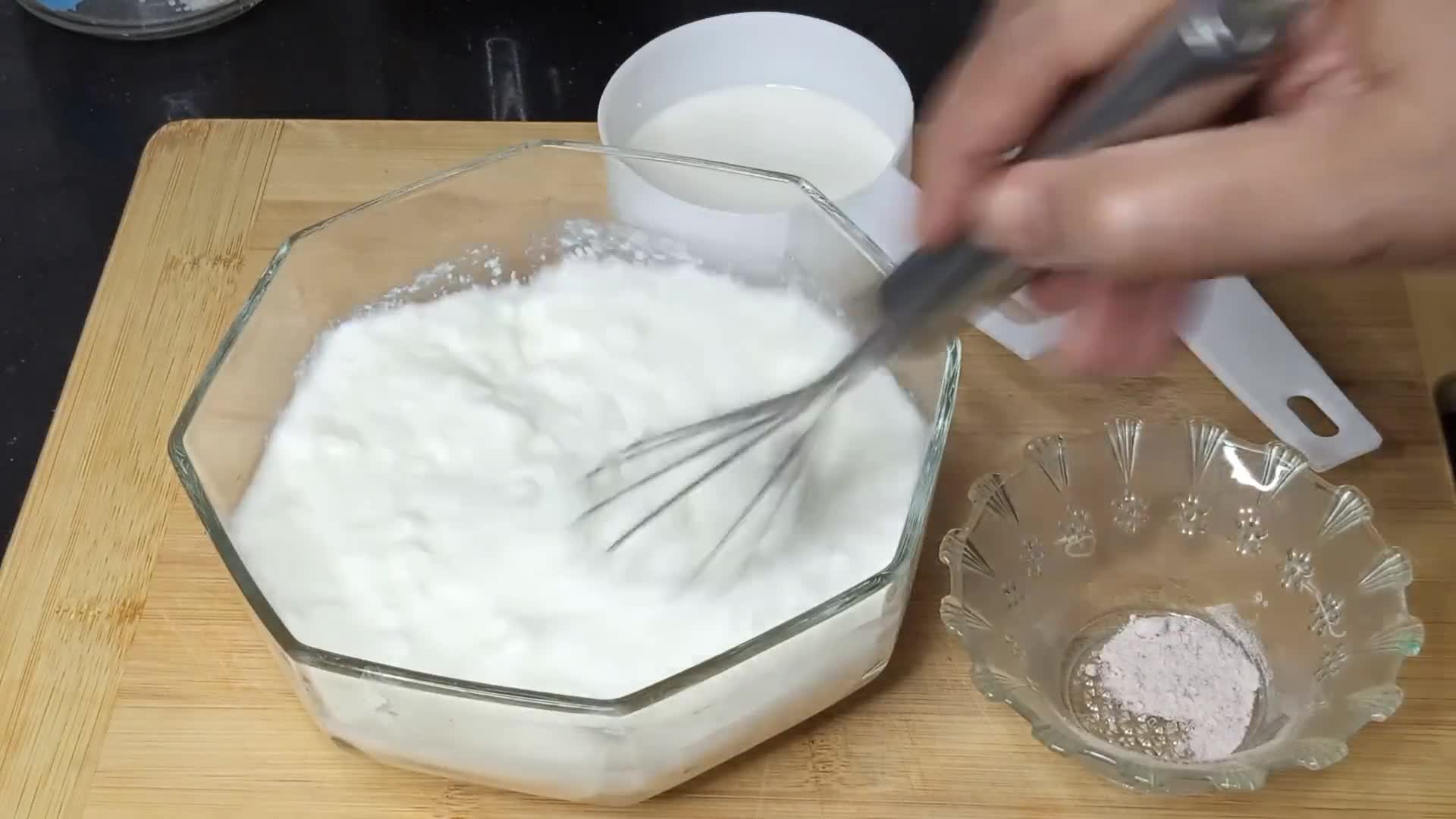 A picture of step 8 of Super soft dahi bhalla (iftar special).
