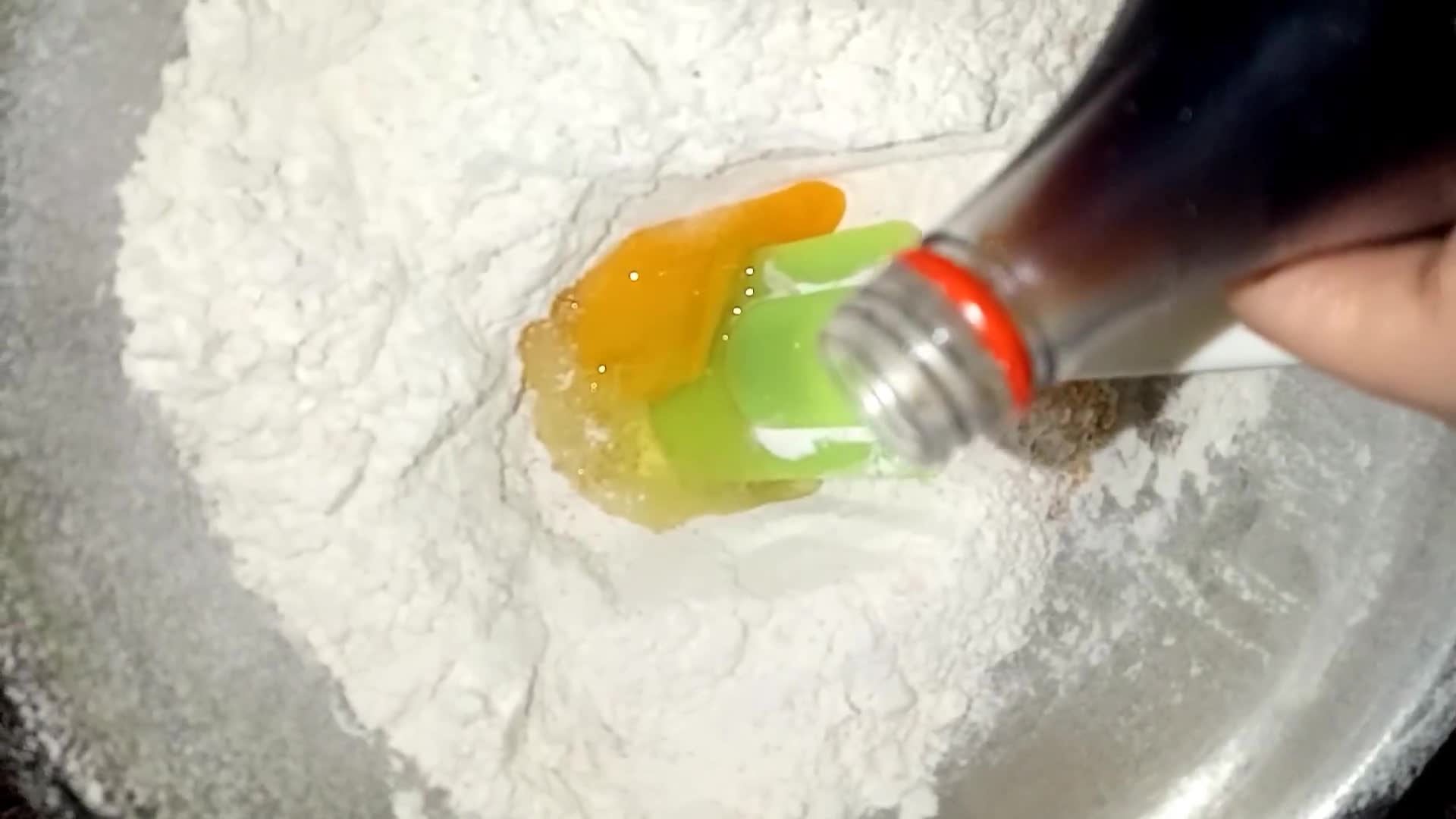 Foto del paso 3 de la receta: Facturas fáciles con crema pastelera y membrillo
