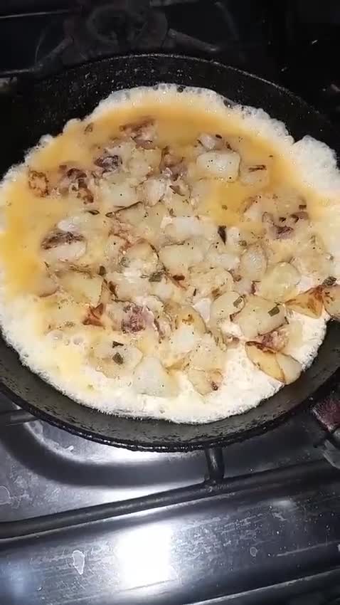 Foto del paso 6 de la receta: Tortilla Española con papas salteadas
