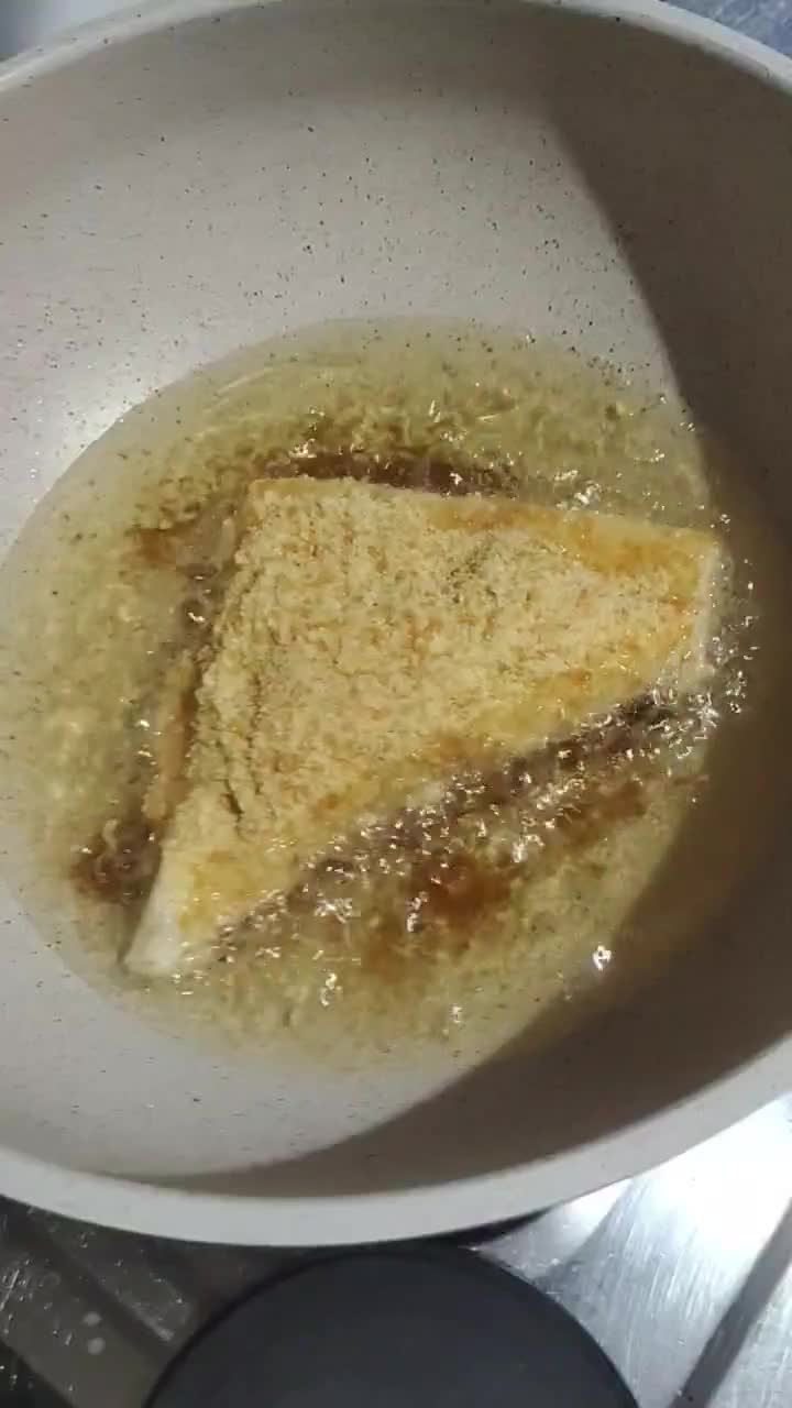 Foto langkah ke 4 dari resep Sandwich goreng.