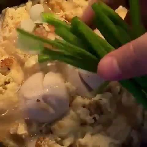 รูปขั้นตอนการทำที่ 7 ของ ต้มจืดไข่น้ำ ลูกชิ้นปลาภูเก็ต หมูนุ่ม