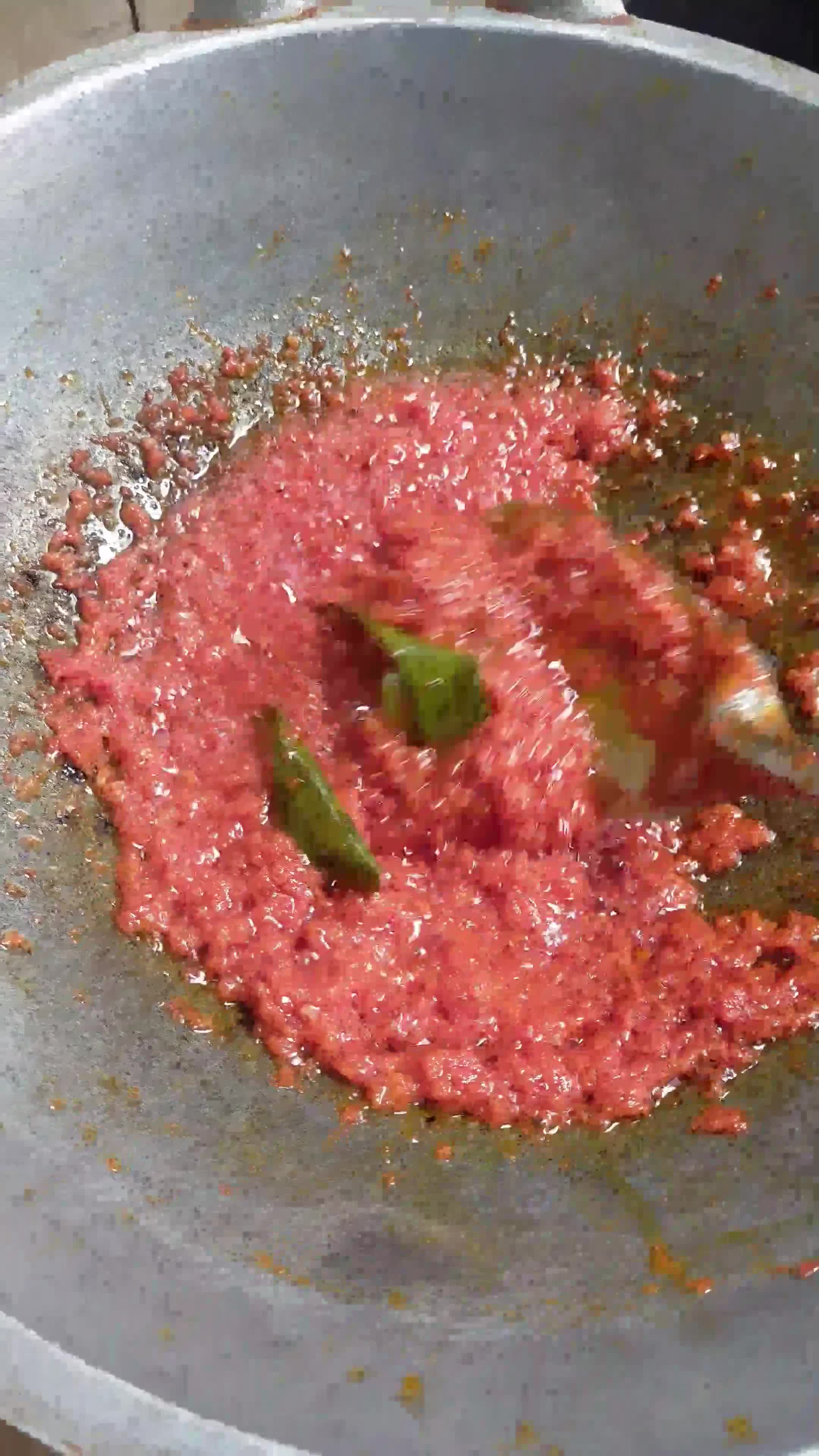 Foto langkah ke 3 dari resep Tuna Bumbu Merah.