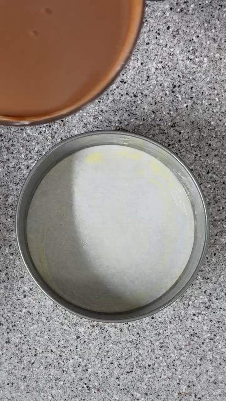 Foto del passaggio 3 della ricetta Cheesecake Yogurt e Cioccolato