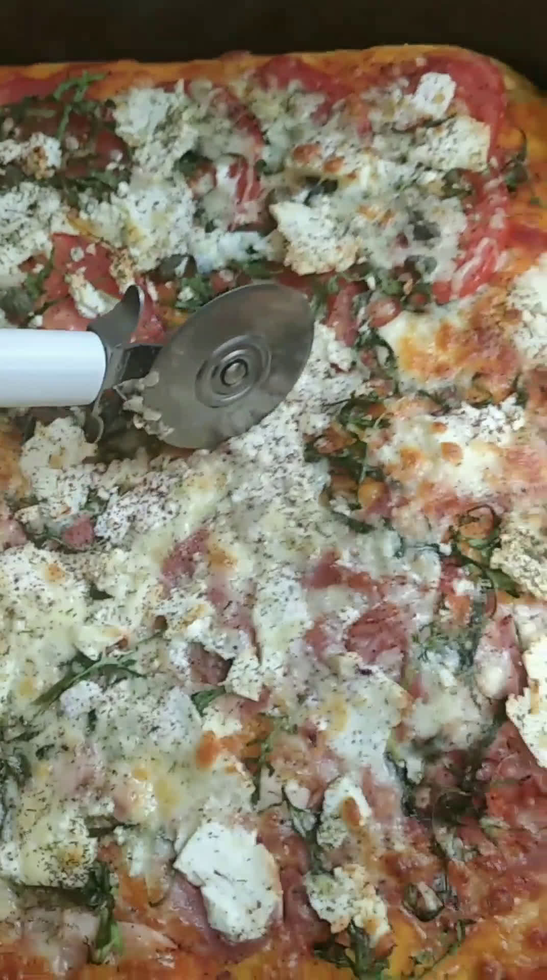 Φωτογραφία βήματος 8 της συνταγής Πίτσα 🍕 σπιτική με καλαμποκάλευρο 🌽