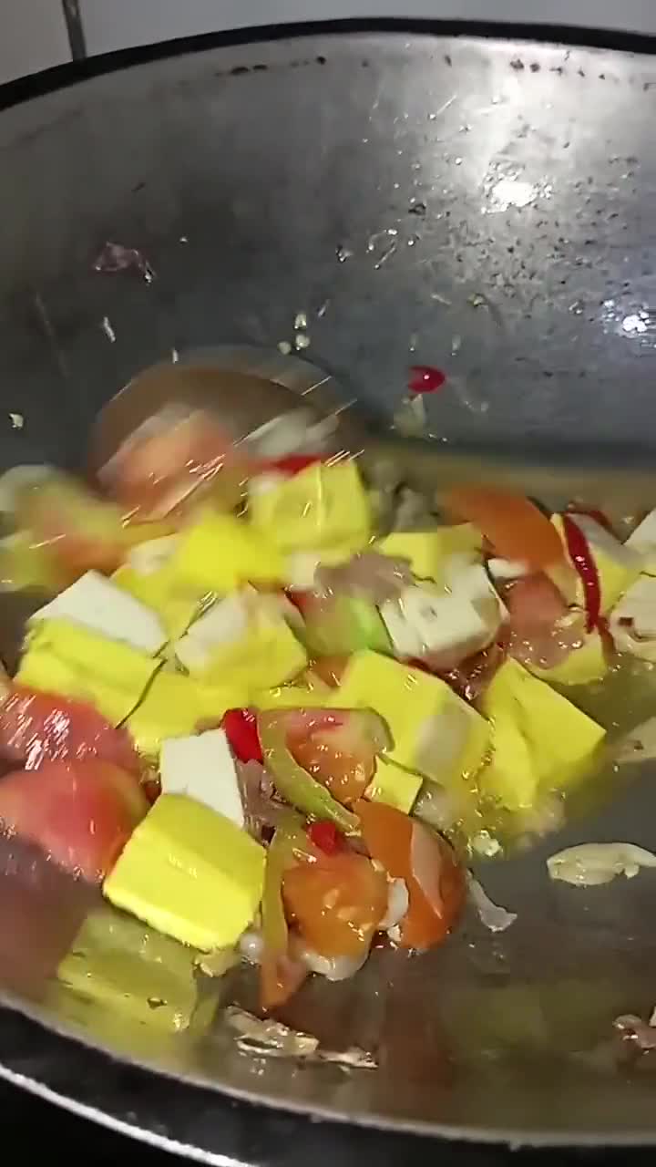 Foto langkah ke 3 dari resep Sayur sawi hijau tahu simple.