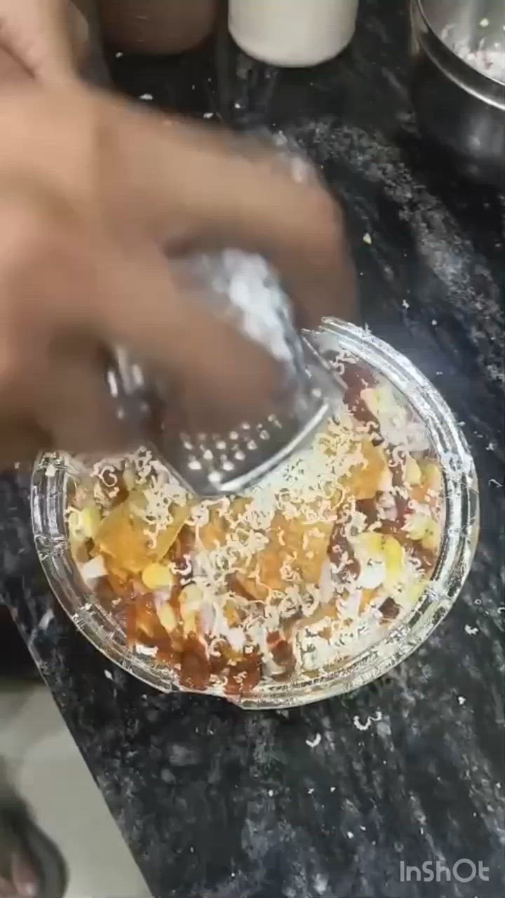 A picture of step 2 of Cheese Nachos.
