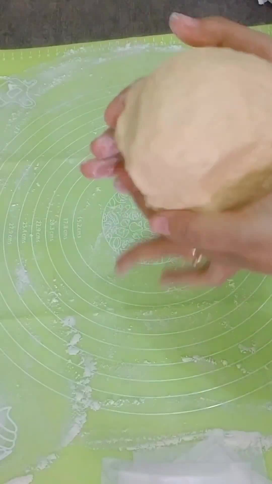 Foto langkah ke 6 dari resep Bomboloni Isi Vla Coklat Homemade.