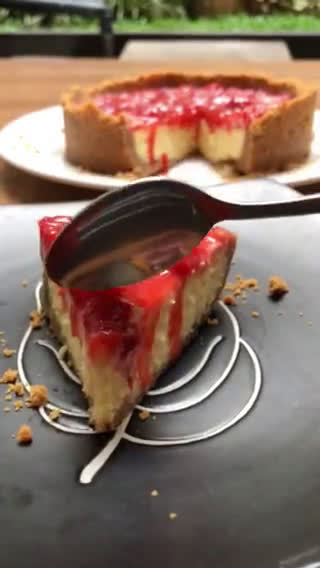 Foto langkah ke 8 dari resep Strawberry CHEESECAKE 🍓🧀 🎂.