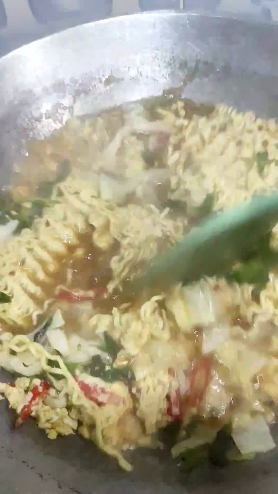 Foto langkah ke 6 dari resep Mie Dog-dog Indomie ala Jogja.